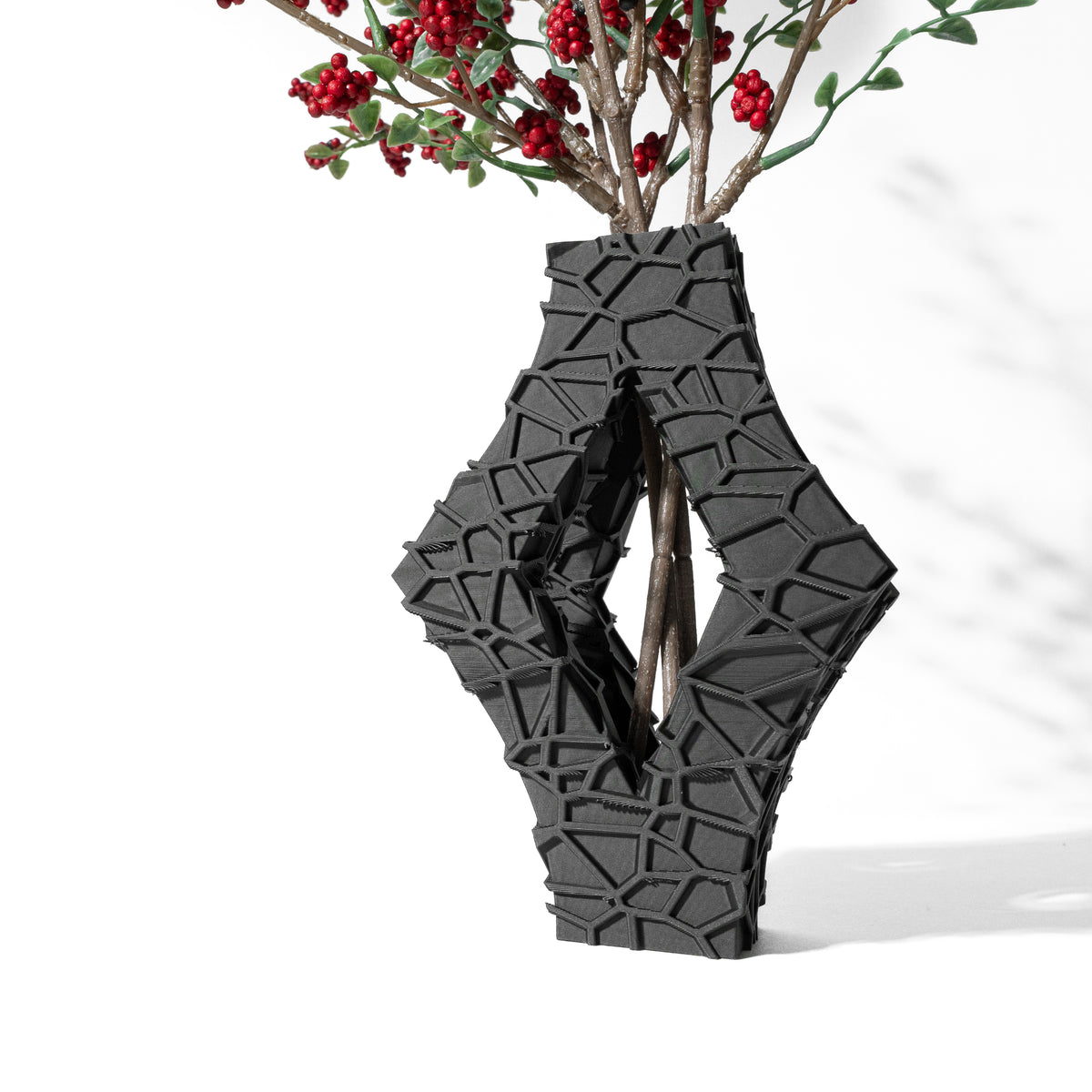 Avari geometric openwork vase for flowers, product view 1