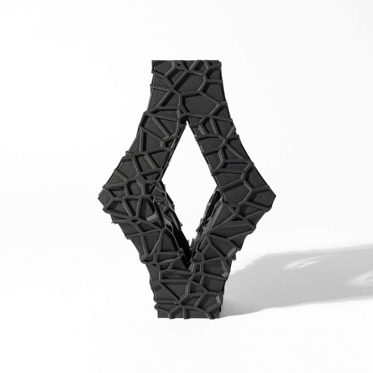 Avari geometric openwork vase for flowers, product view 4