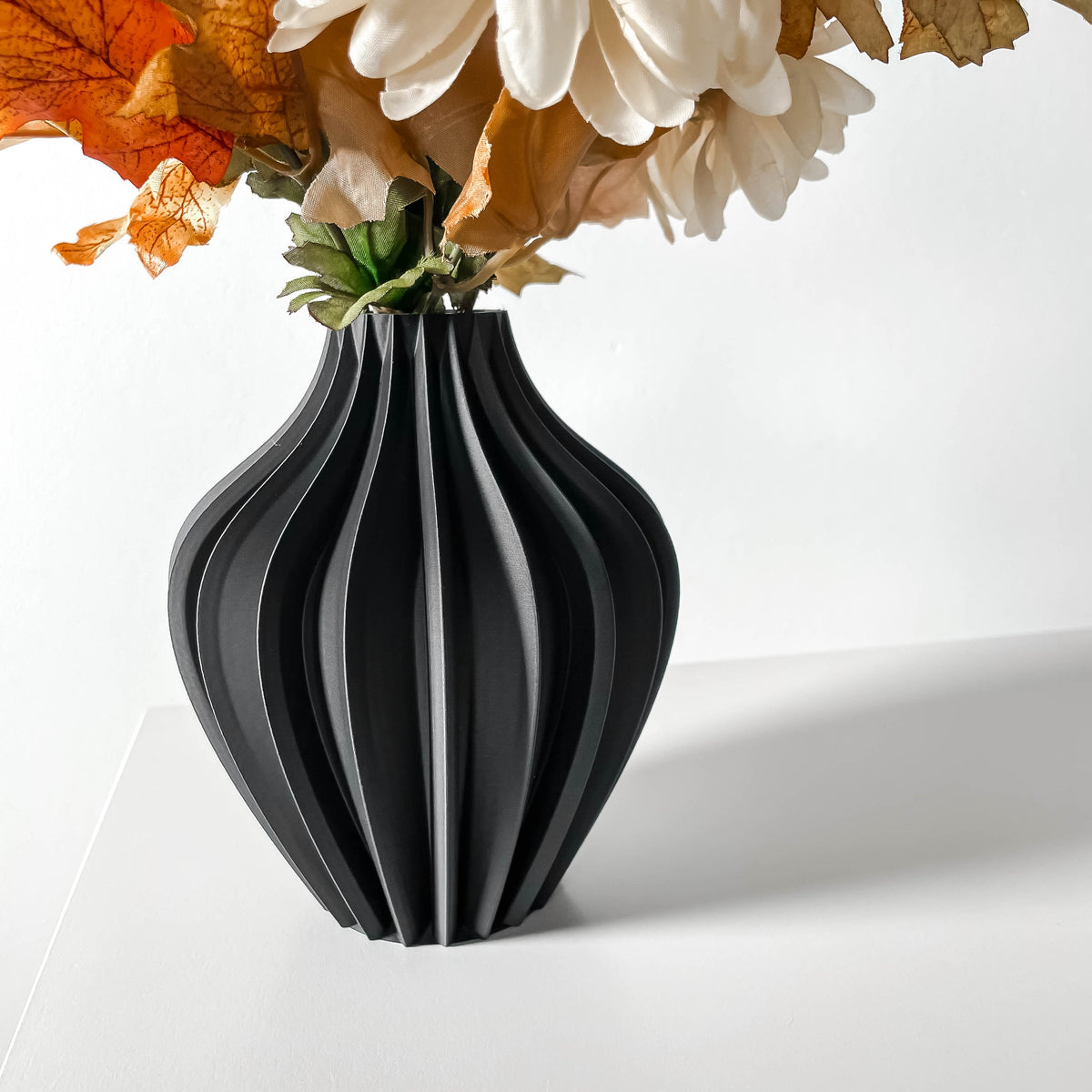 Darin geometric vase for flowers, product view 3