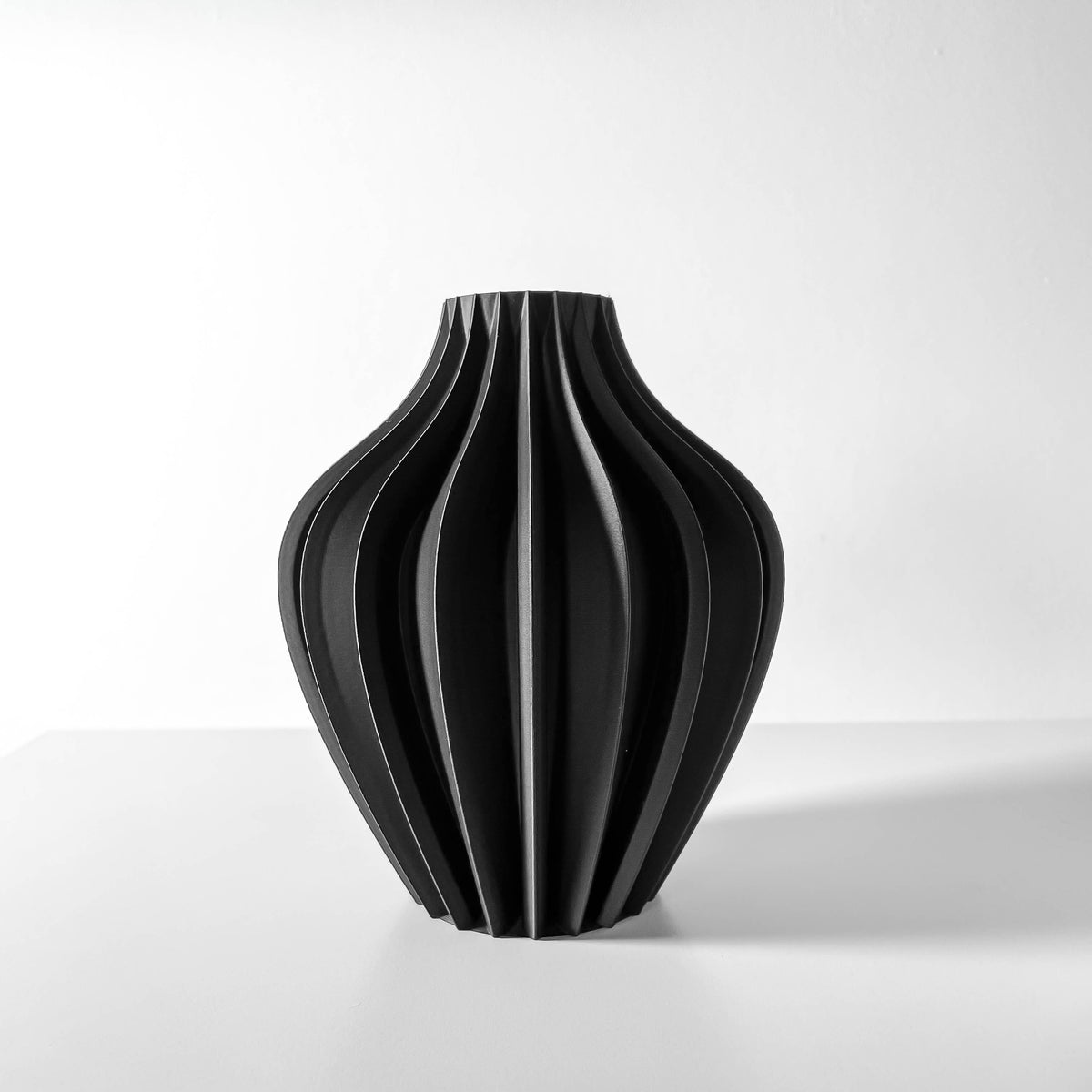 Darin geometric vase for flowers, product view 4