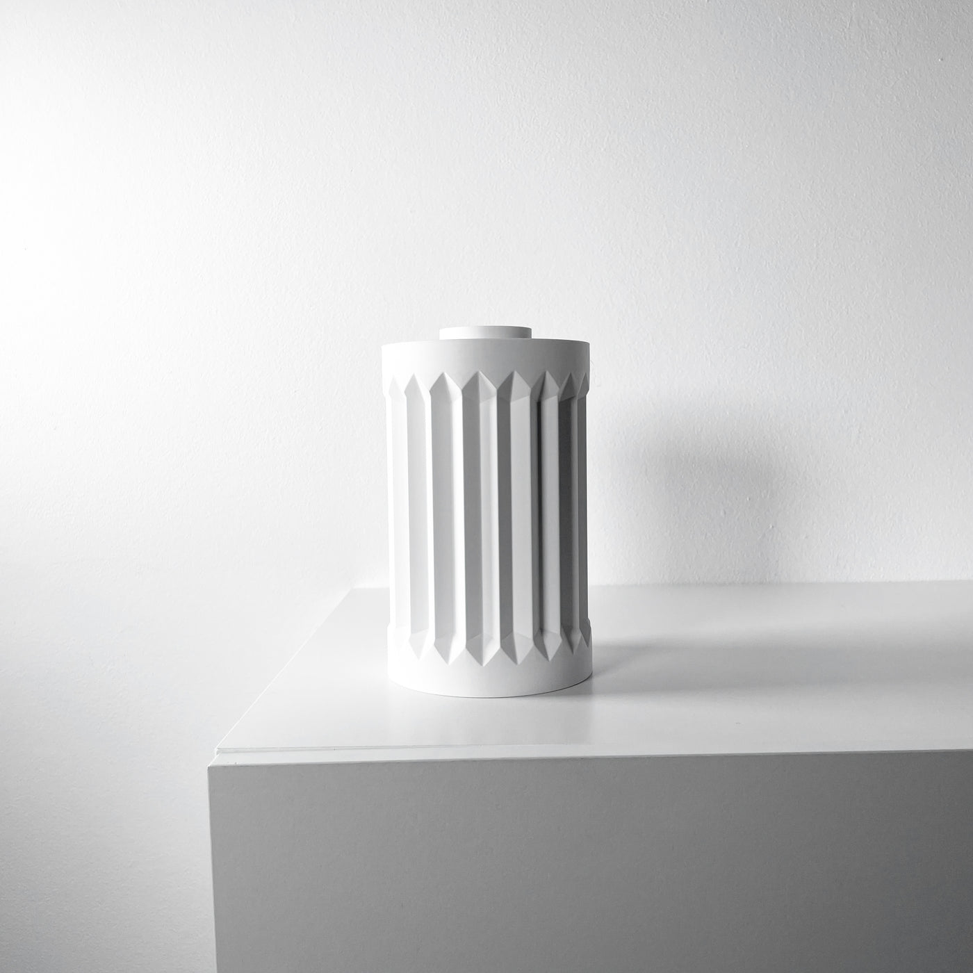 Draxi geometric vase for flowers, product view 1