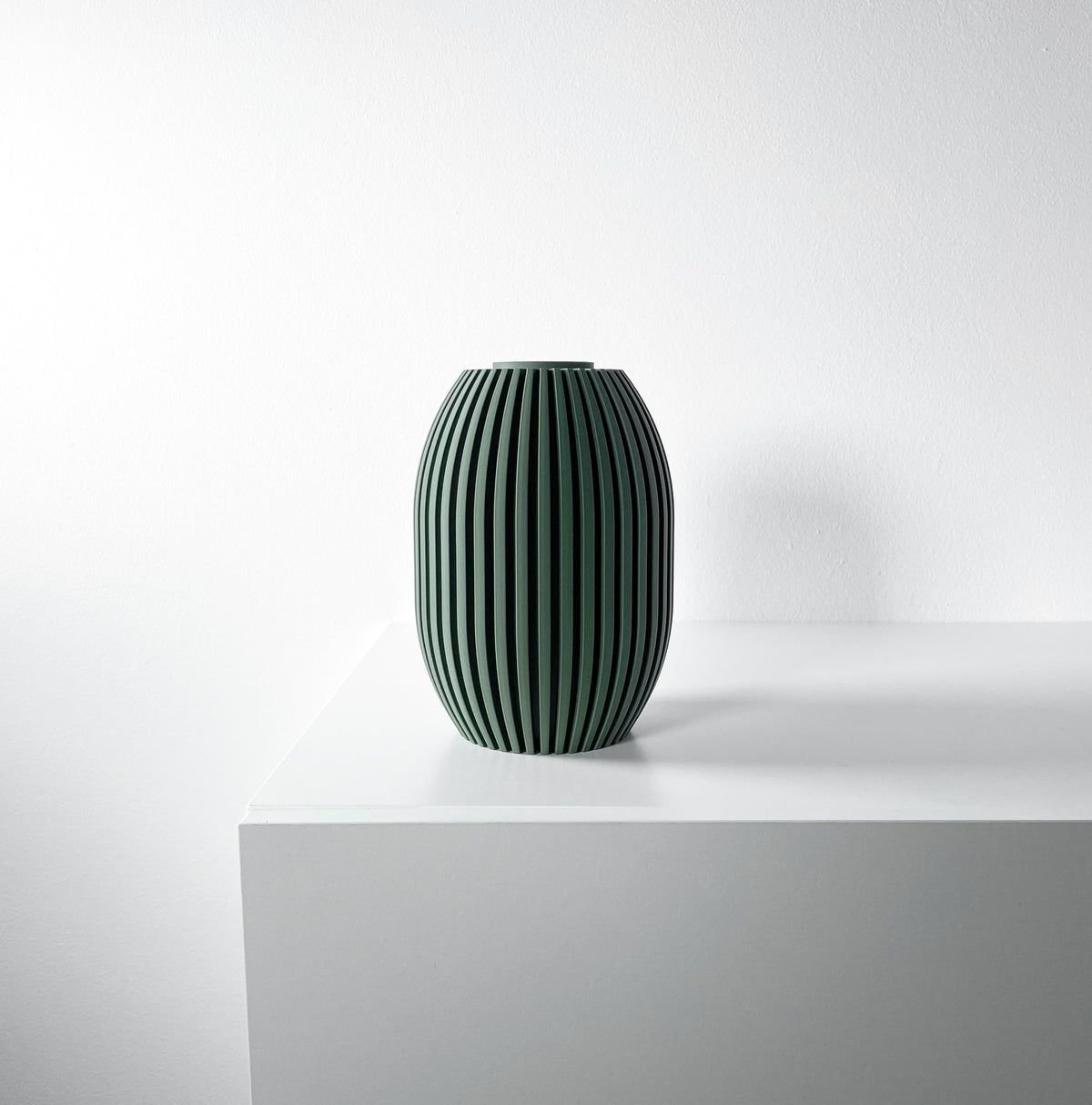 Eclano geometric vase for flowers, product view 2