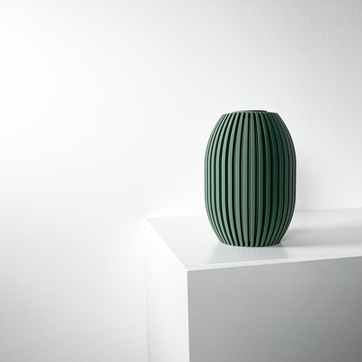 Eclano geometric vase for flowers, product view 3