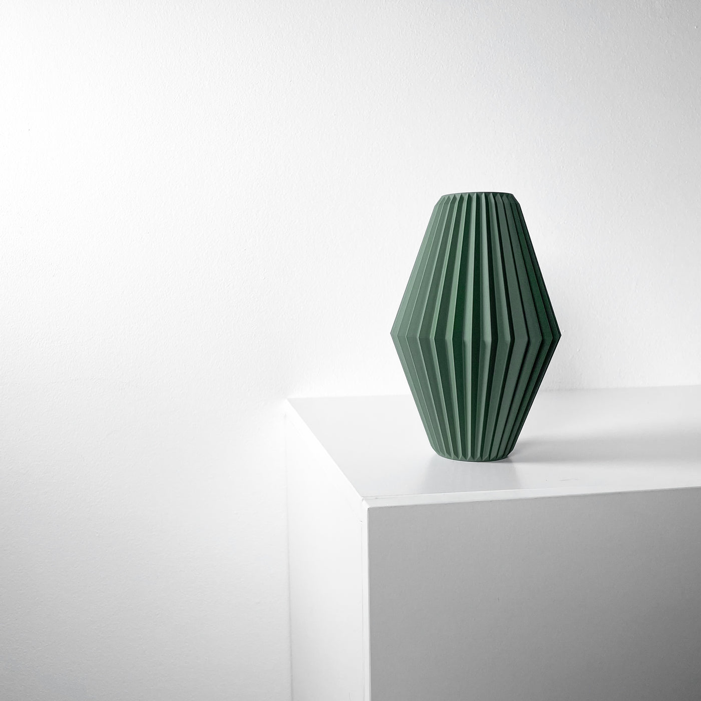Hivara geometric vase for flowers, product view 2
