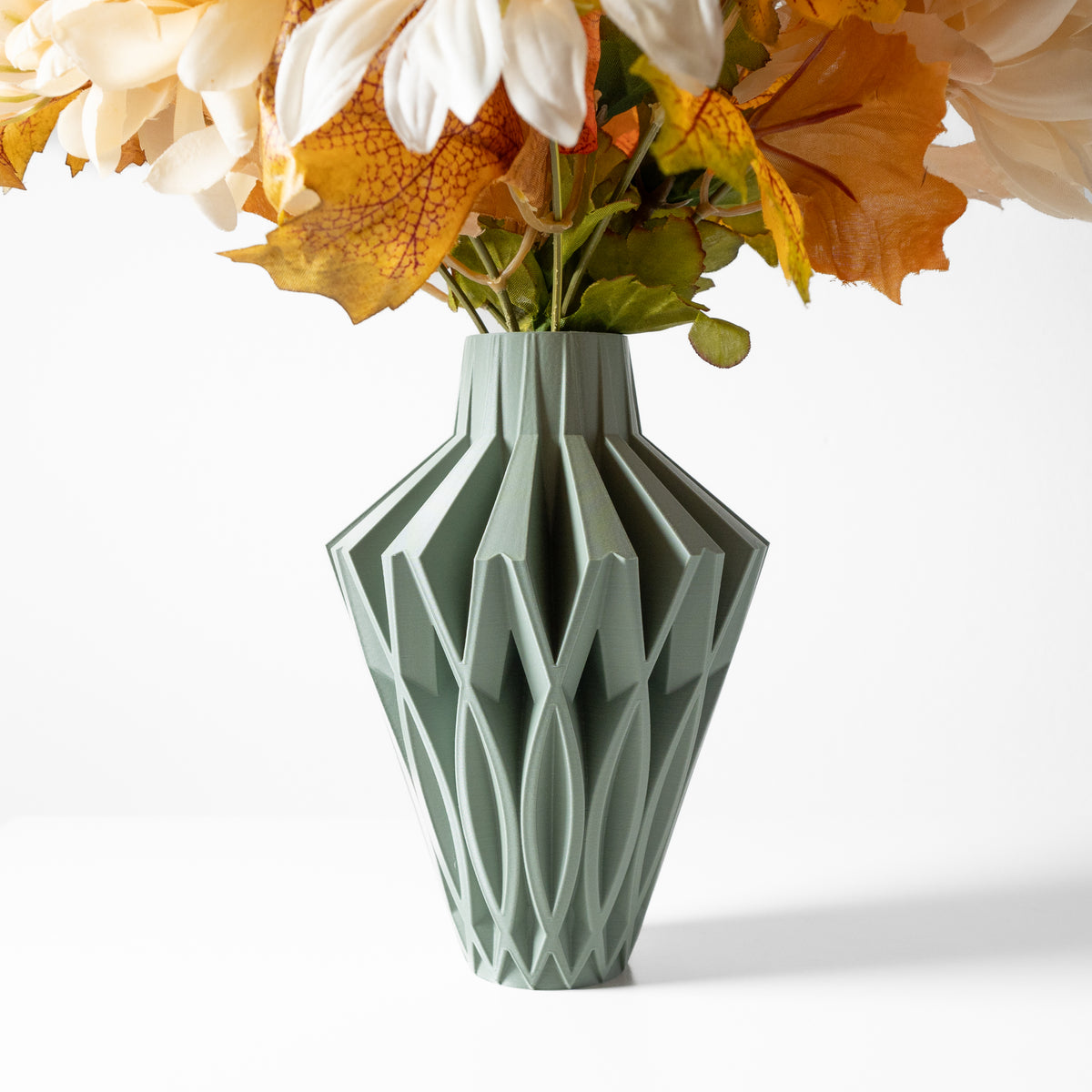 Yavero ribbed vase for flowers, product view 1