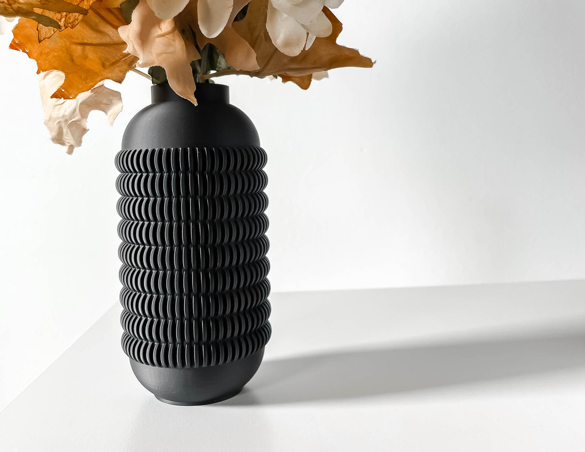 Juny tall sculptural vase with rounded shoulders and narrow neck