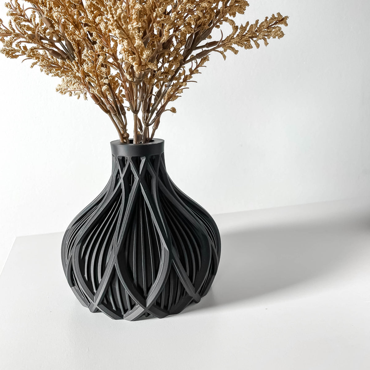 Kami geometric vase for flowers, product view 4