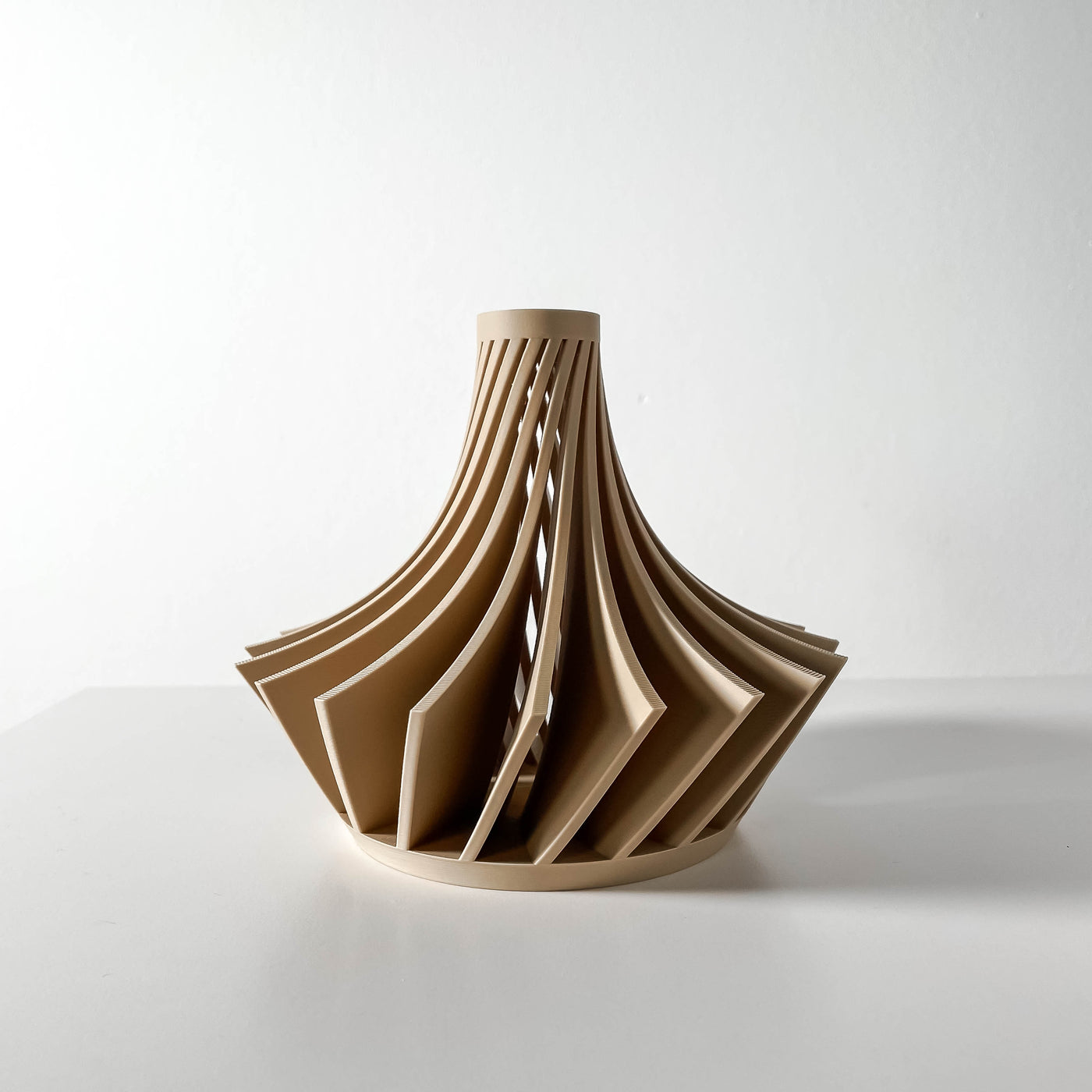 Kario Short short wide vase for flowers, product view 4