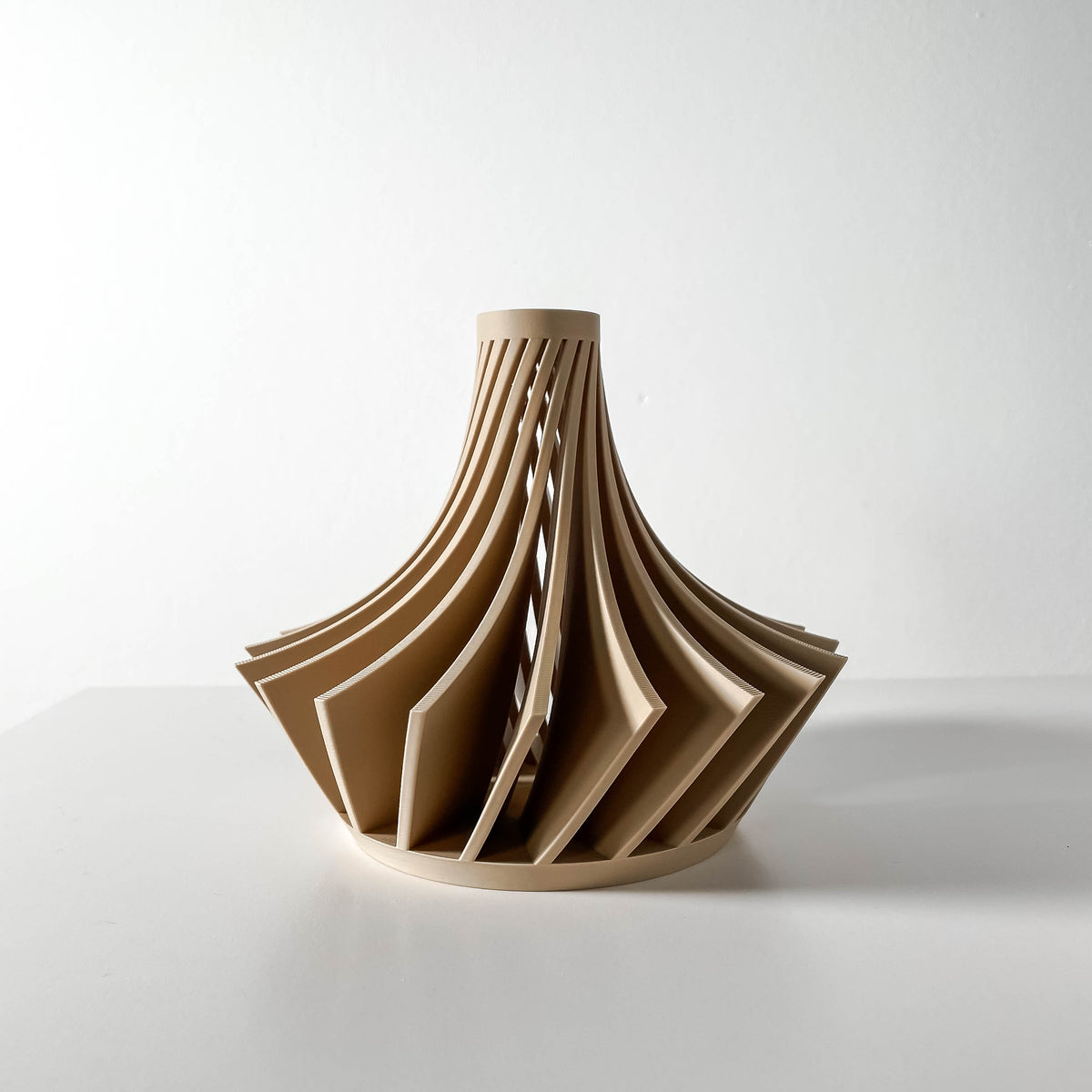 Kario Short short wide vase for flowers, product view 4
