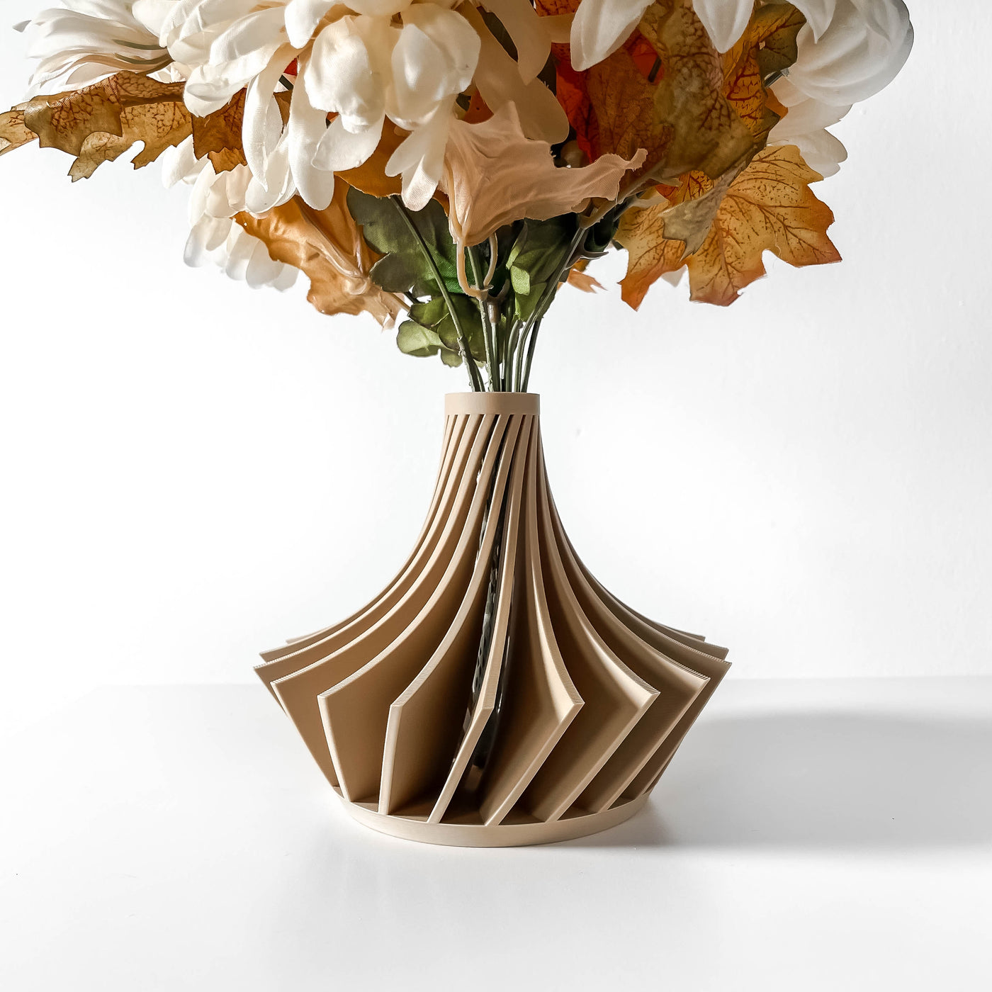 Kario Short short wide vase for flowers, product view 1