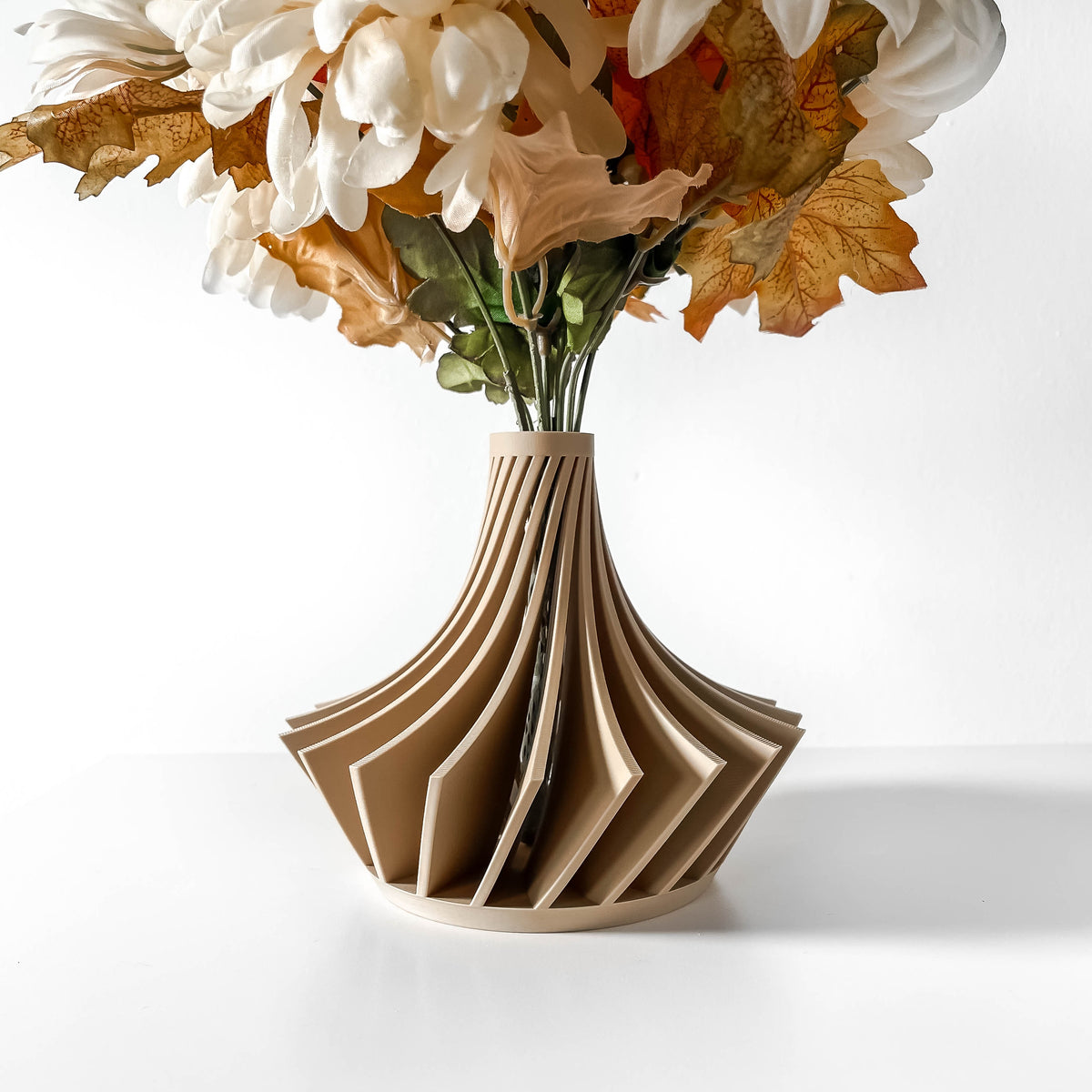 Kario Short short wide vase for flowers, product view 1