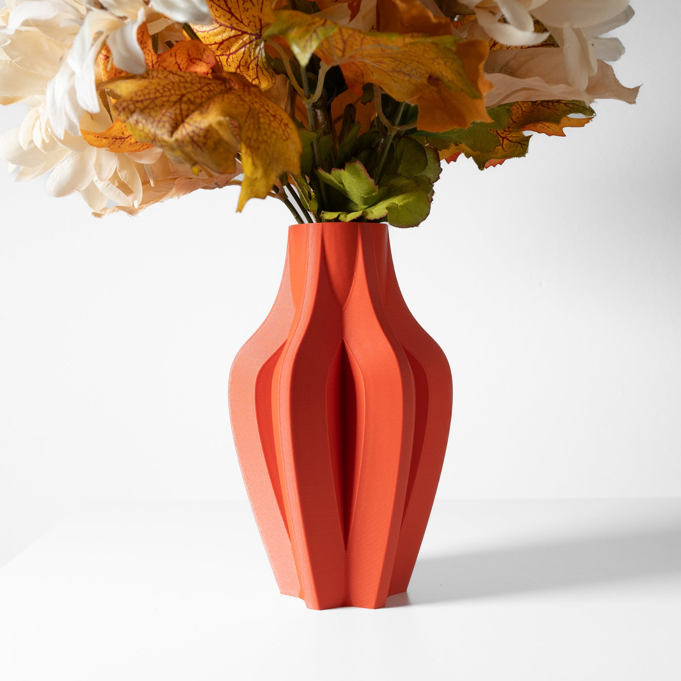 Kasia geometric vase for flowers, product view 1