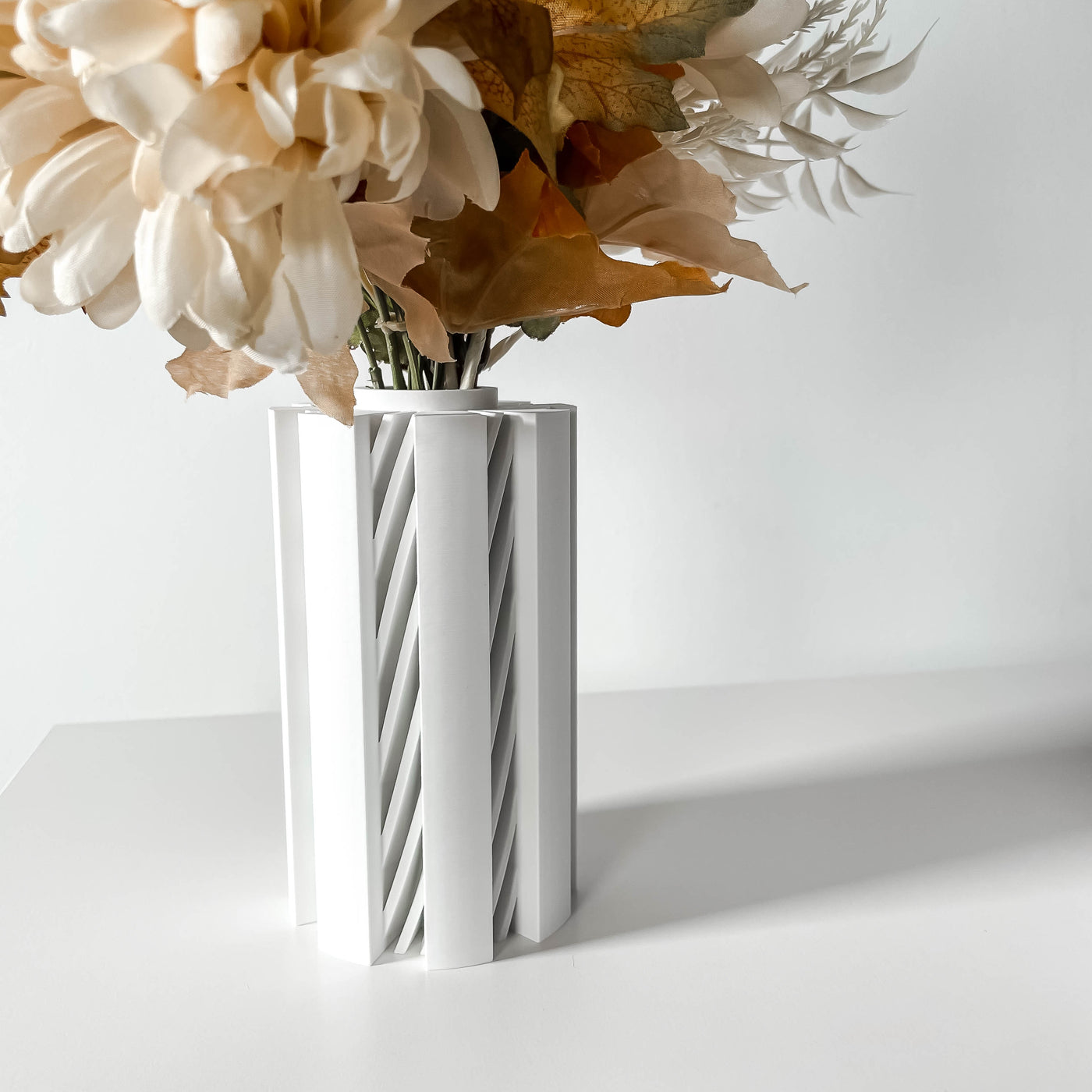 Landis geometric vase for flowers, product view 1