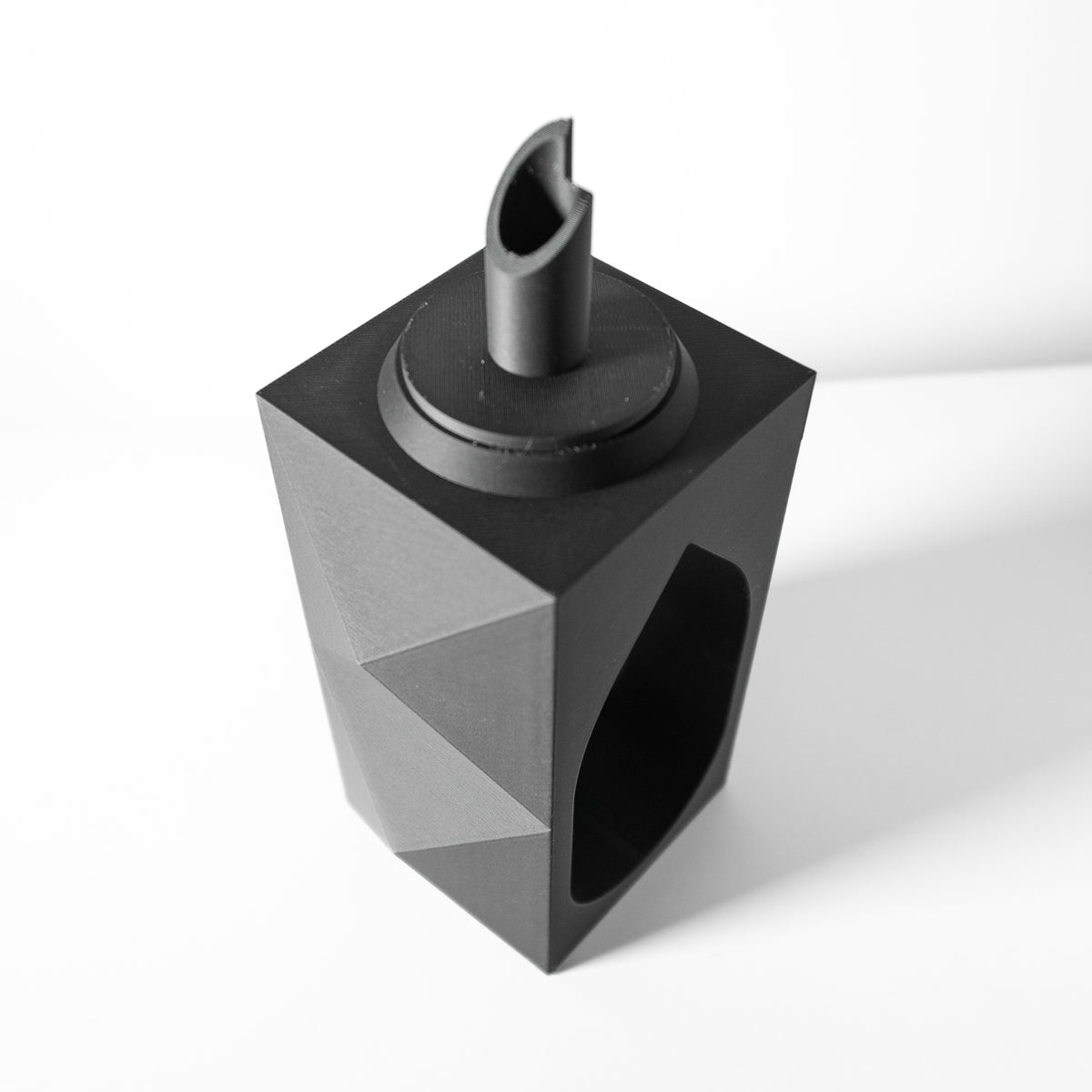 Lati geometric vase for flowers, product view 2
