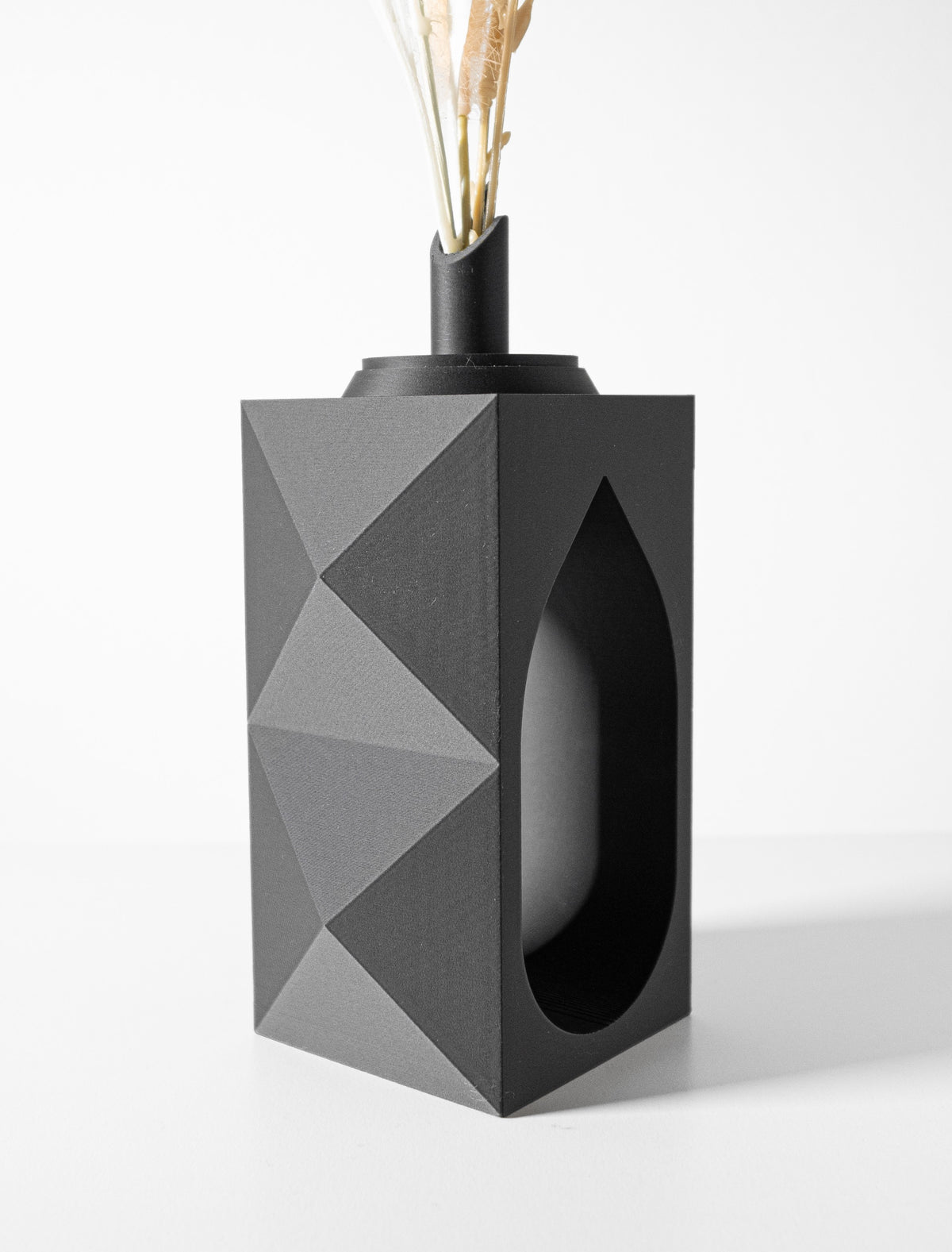 Lati geometric vase for flowers, product view 3