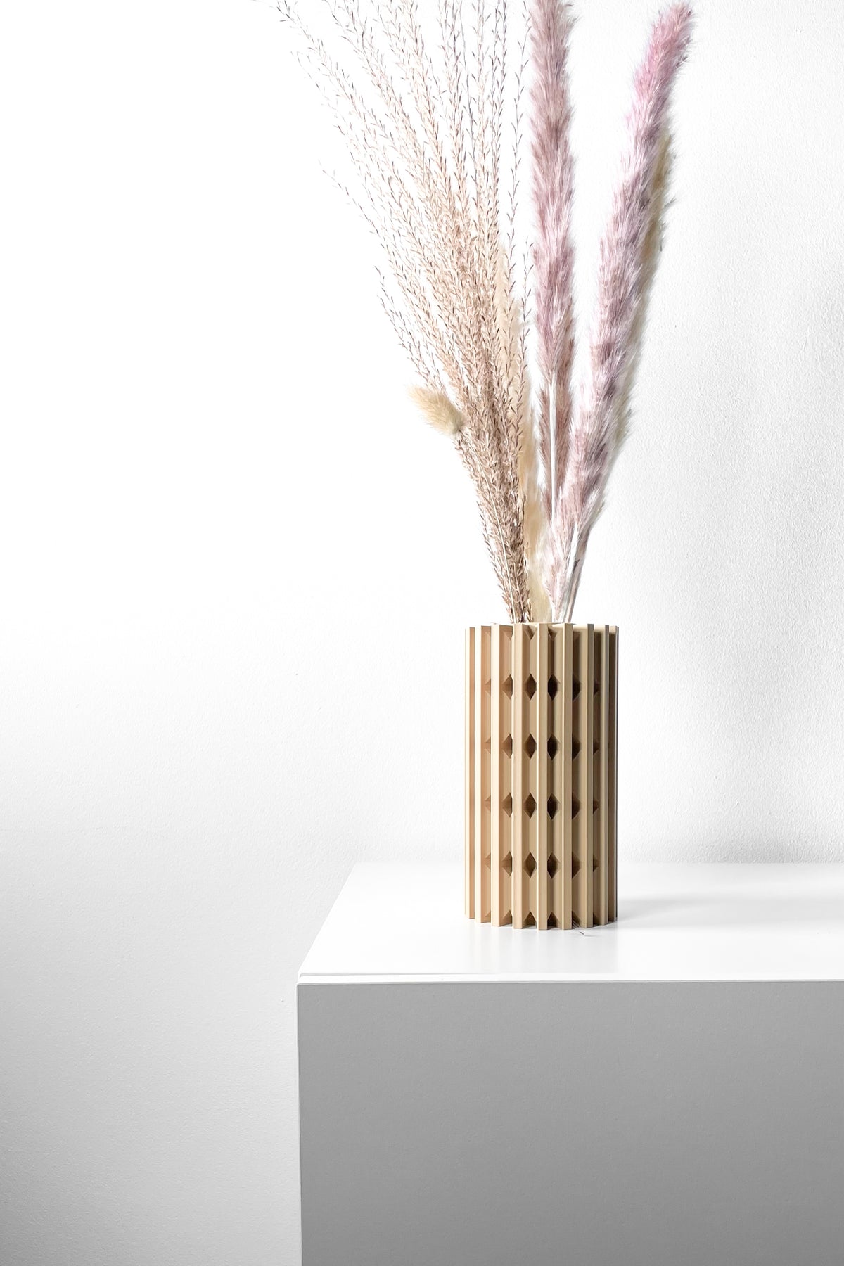 Lykas geometric vase for flowers, product view 3