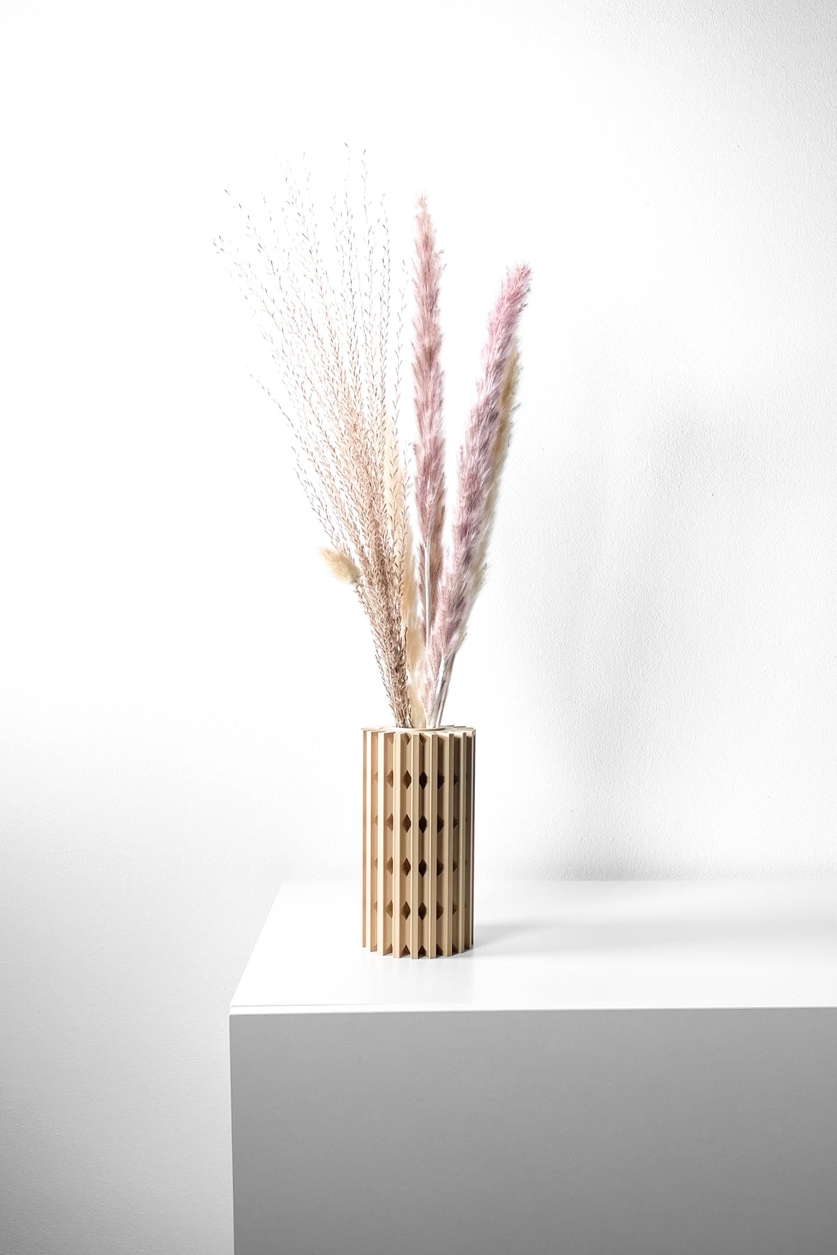 Lykas geometric vase for flowers, product view 4