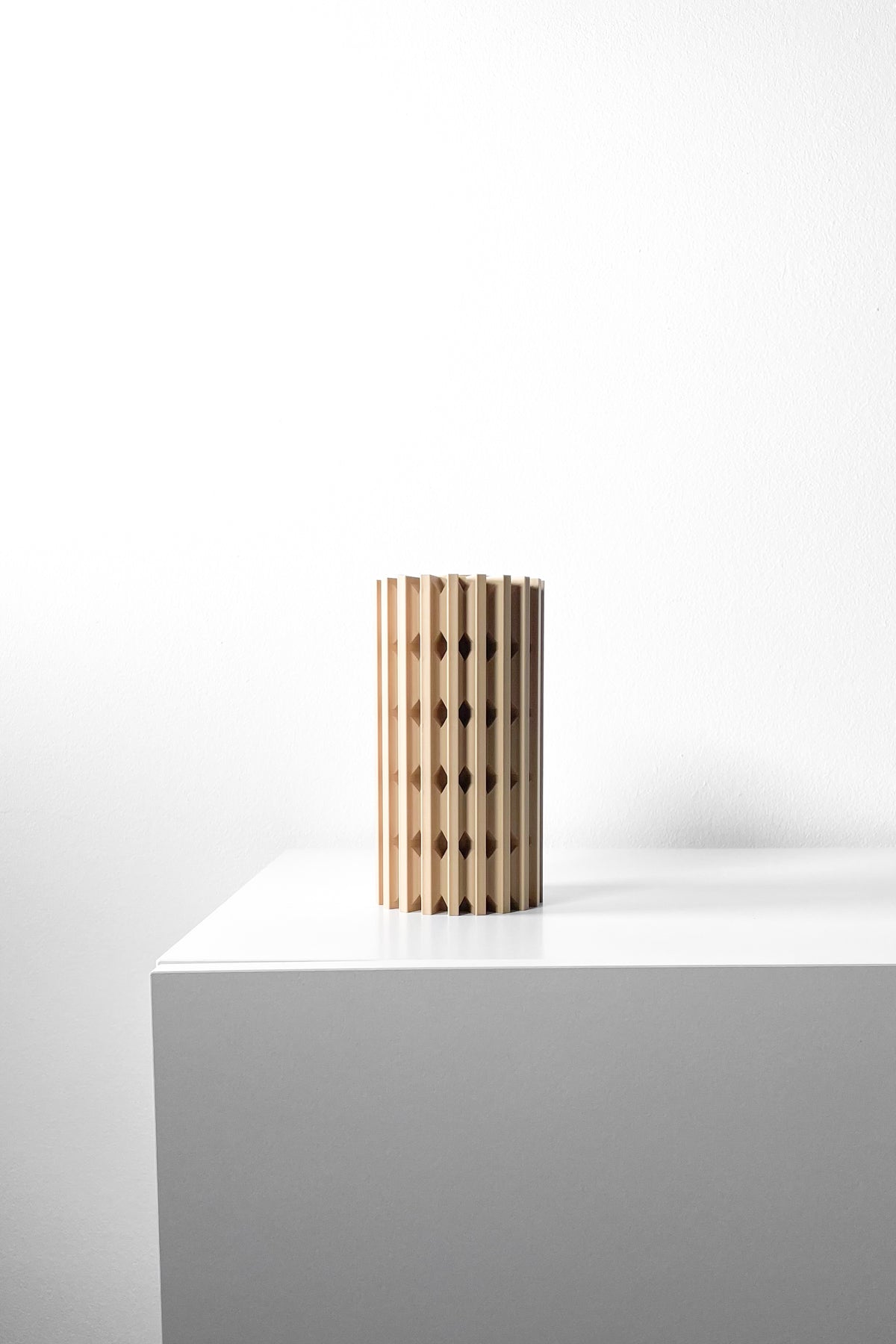 Lykas geometric vase for flowers, product view 5