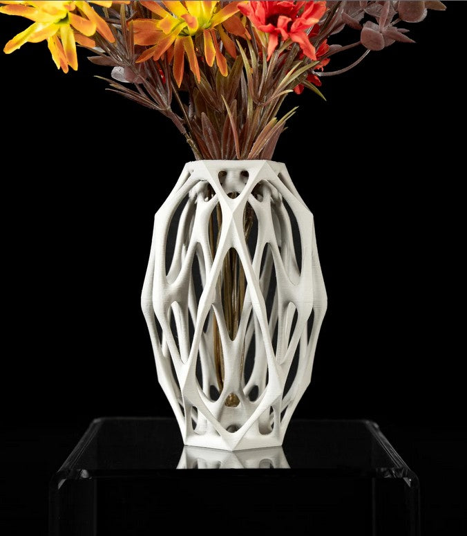Mantis ribbed vase for flowers, product view 1