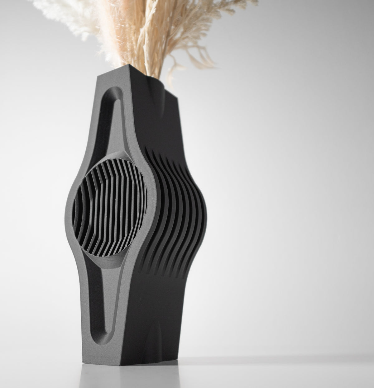 Miro geometric vase for flowers, product view 2