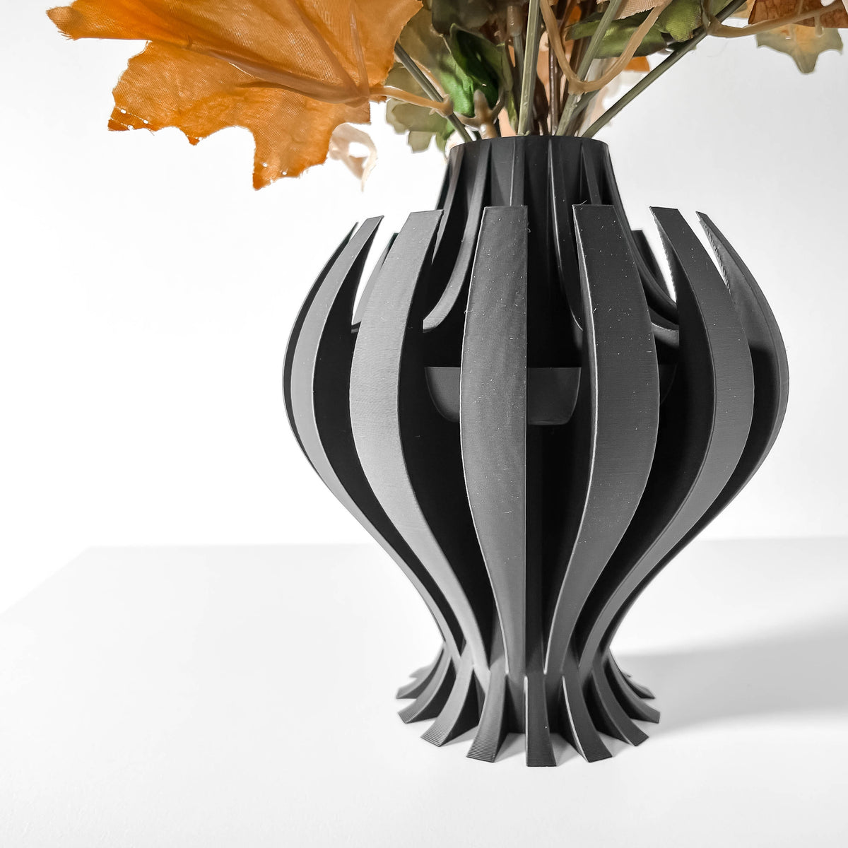 Nemesis geometric vase for flowers, product view 3