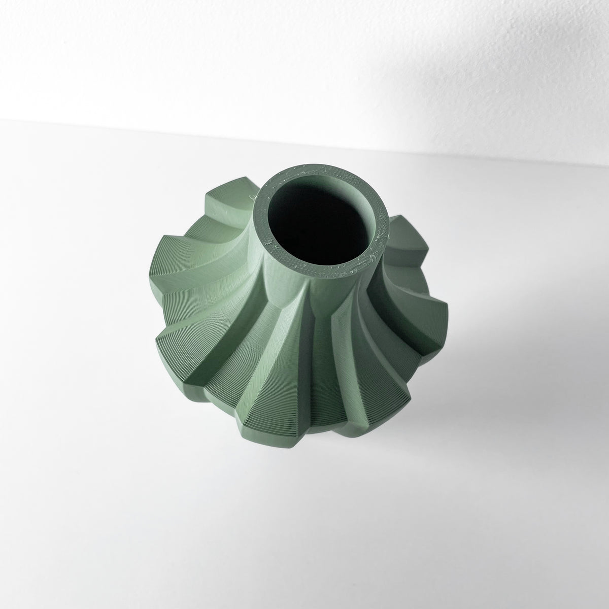Novak geometric vase for flowers, product view 3