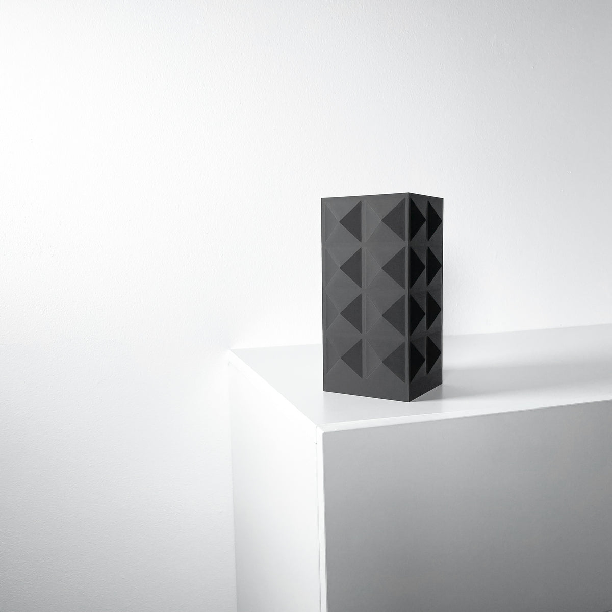 Orme geometric vase for flowers, product view 2