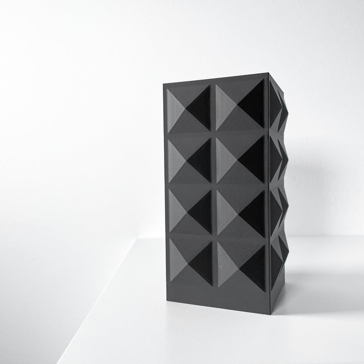 Orme geometric vase for flowers, product view 3