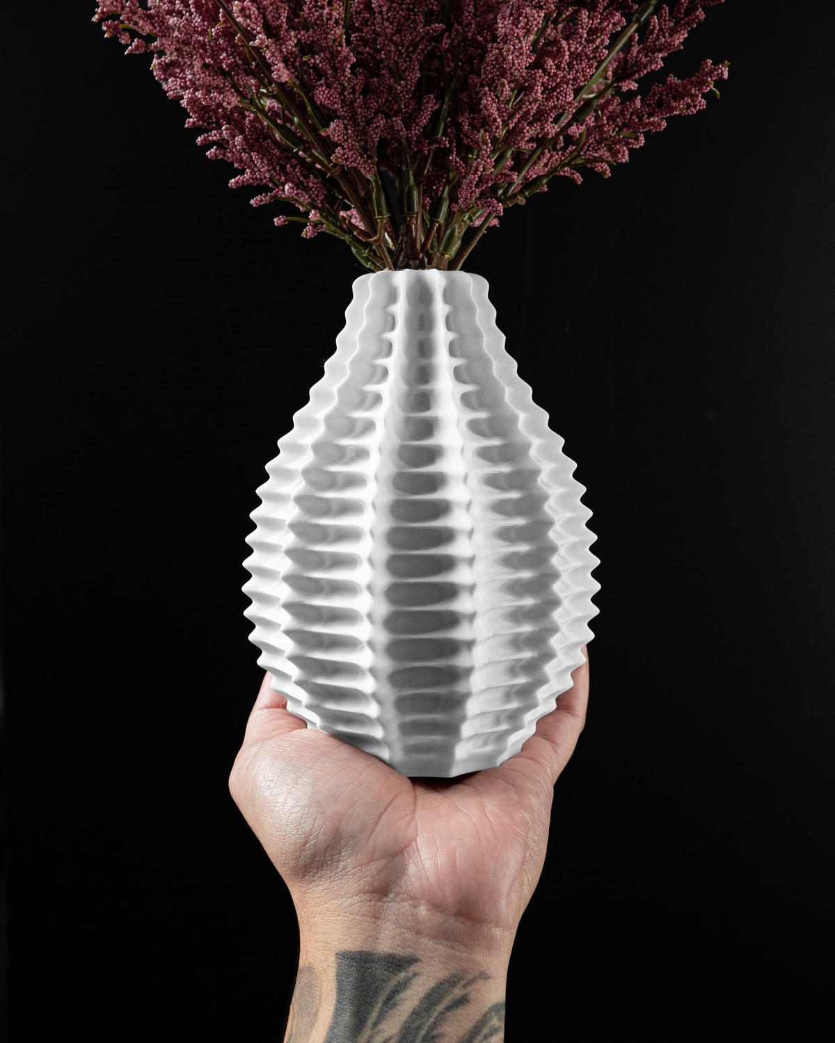 Ribbed ribbed vase for flowers, product view 6