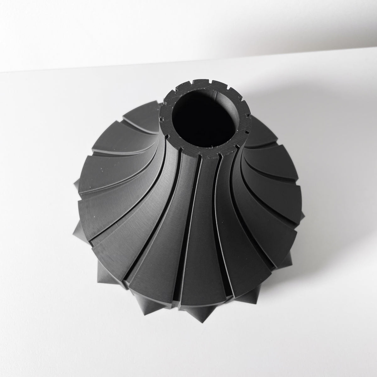 Rinsu Short short wide vase for flowers, product view 2