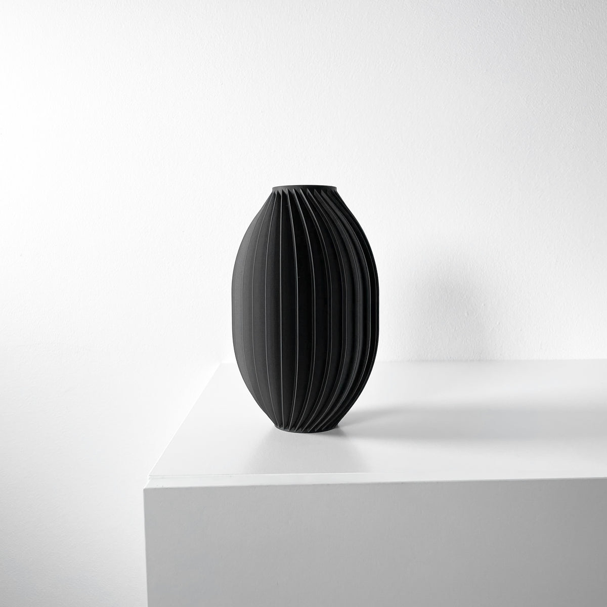 Tivano geometric vase for flowers, product view 3
