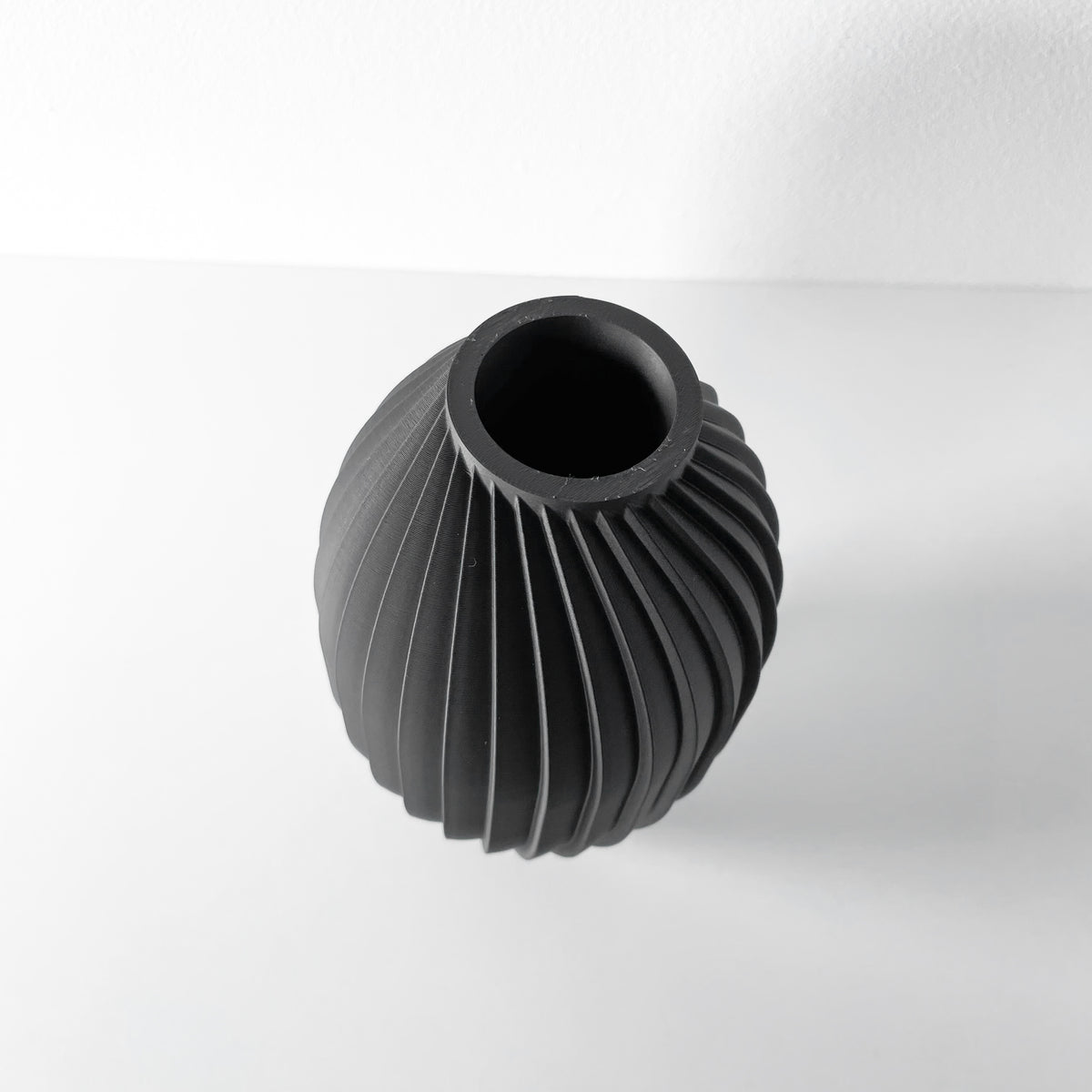 Tivano geometric vase for flowers, product view 5