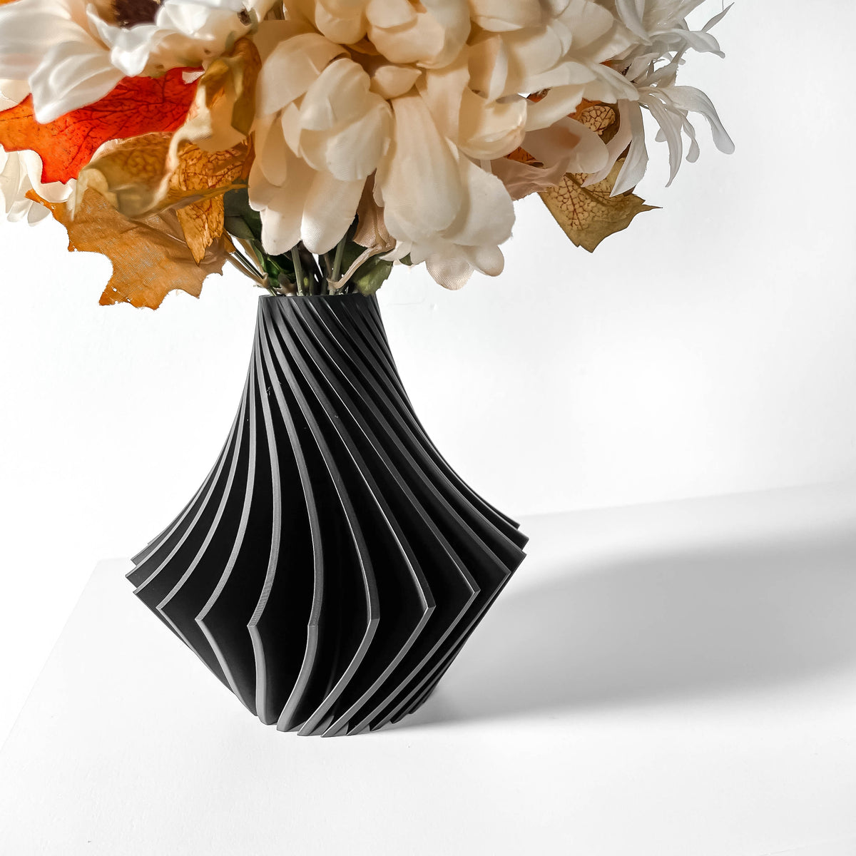 Vamio geometric vase for flowers, product view 3