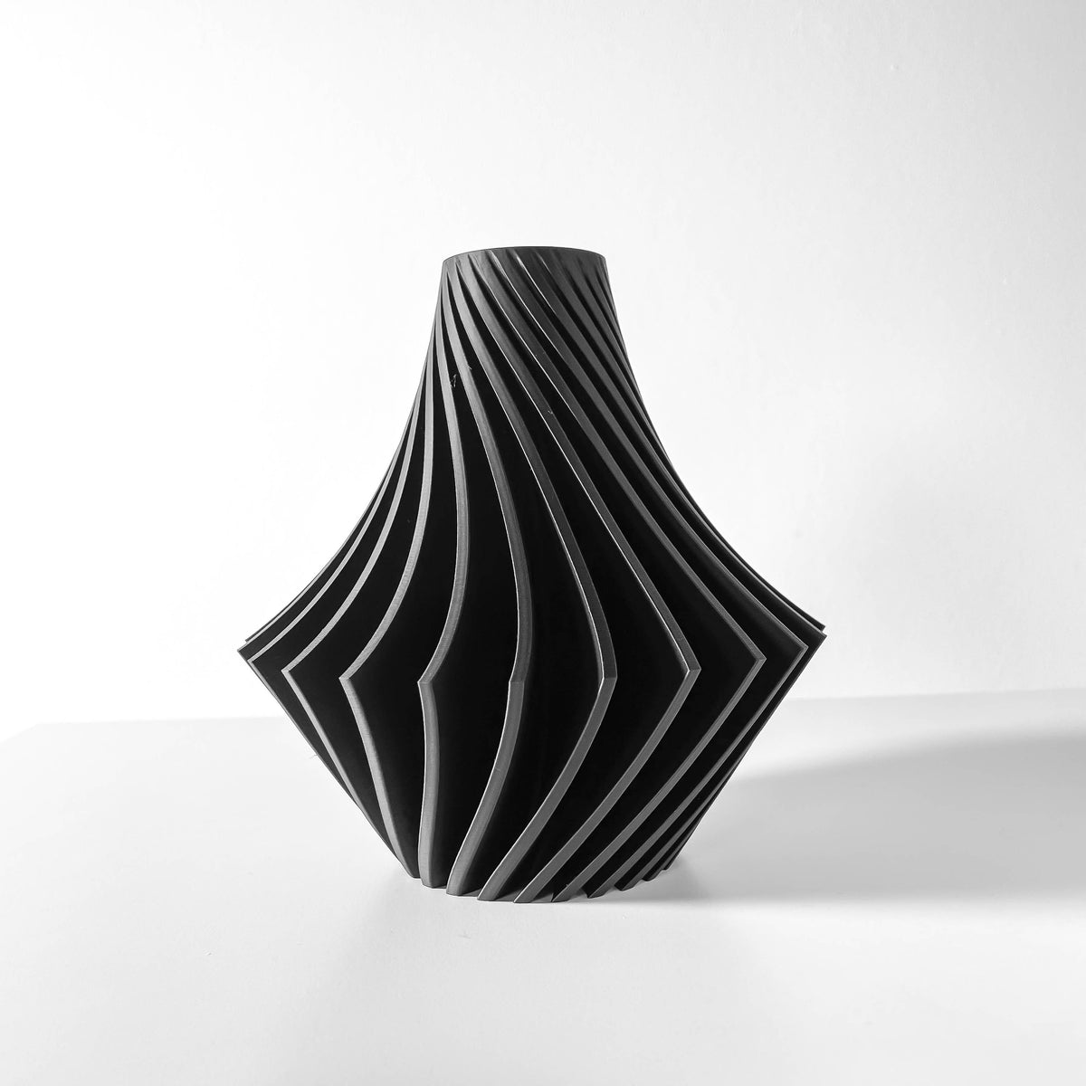 Vamio geometric vase for flowers, product view 4