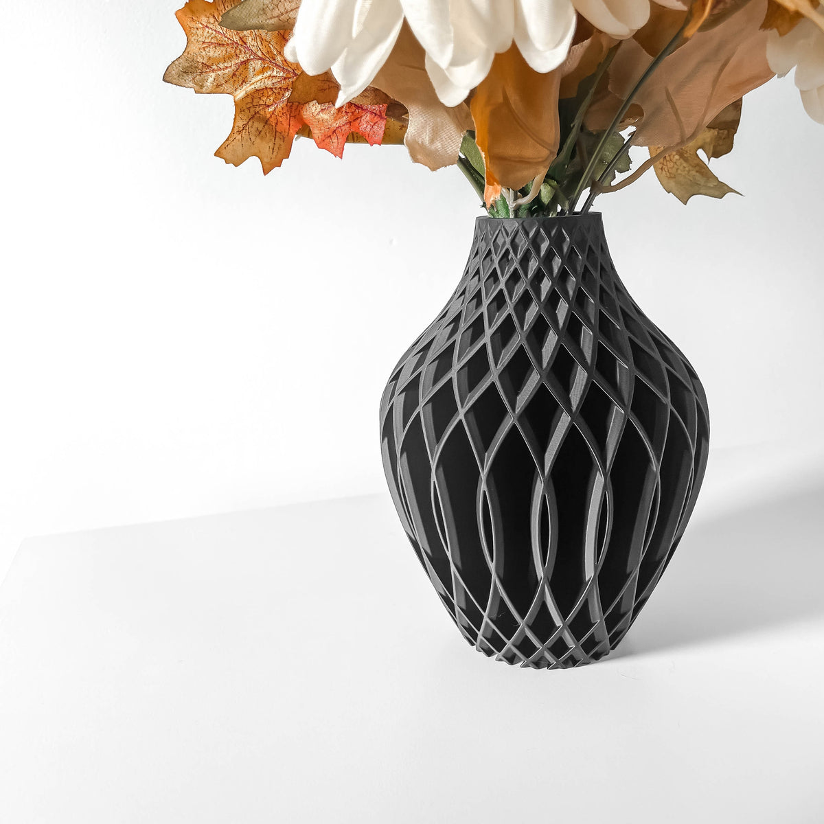 Vika geometric vase for flowers, product view 2