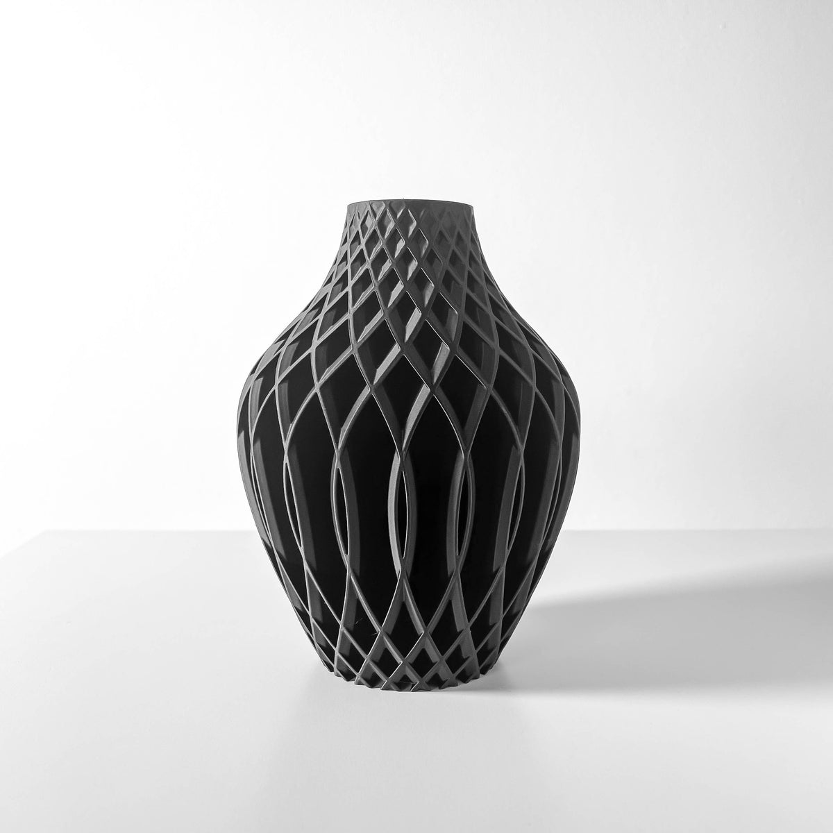 Vika geometric vase for flowers, product view 4