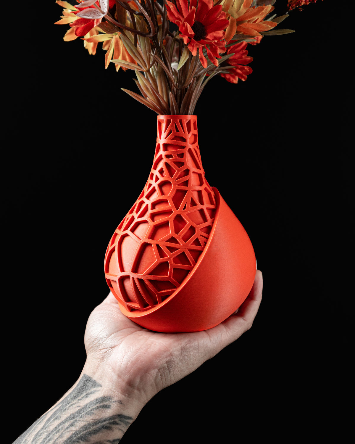 Vori 3 openwork vase for flowers, product view 1