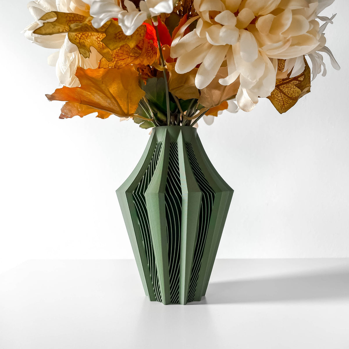 Walo geometric vase for flowers, product view 1