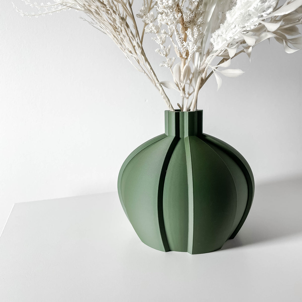 Yomu Short short wide vase for flowers, product view 2