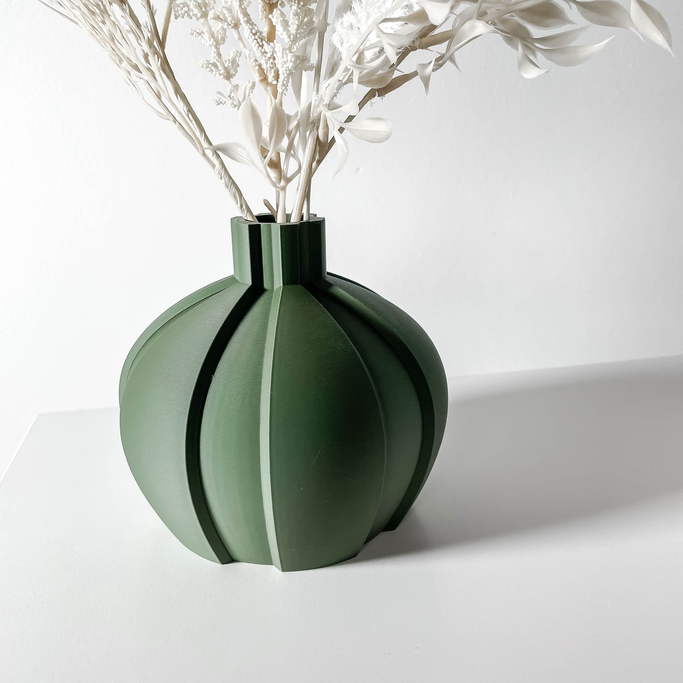 Yomu Short short wide vase for flowers, product view 3