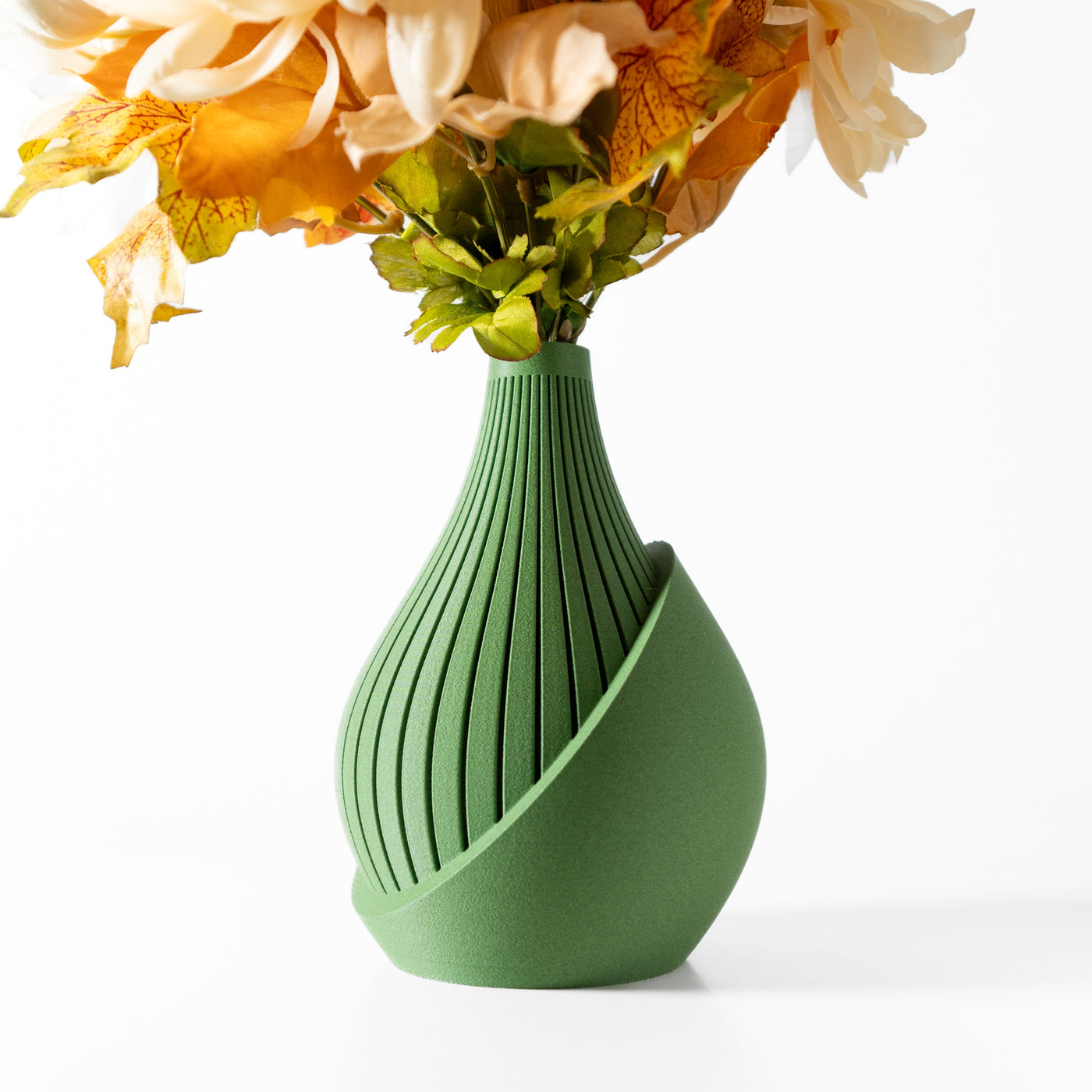 Yovi ribbed vase for flowers, product view 1