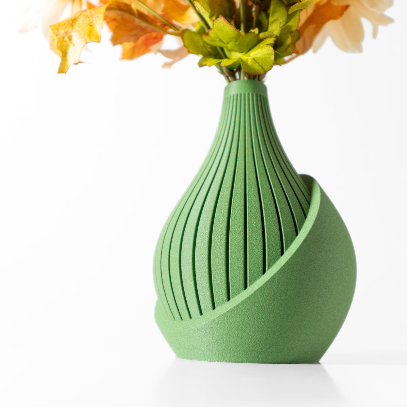 Yovi ribbed vase for flowers, product view 2