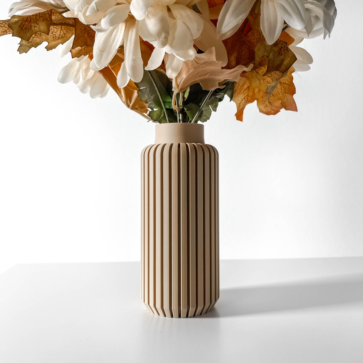 Yuso geometric vase for flowers, product view 1