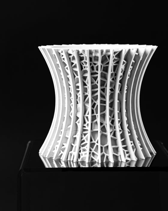 Vora sculptural lattice planter, front product view