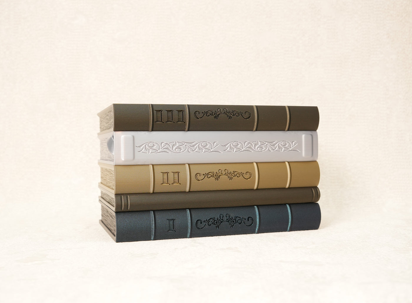 Front view of the vintage book planter "Orven" designed for an indoor plant wall